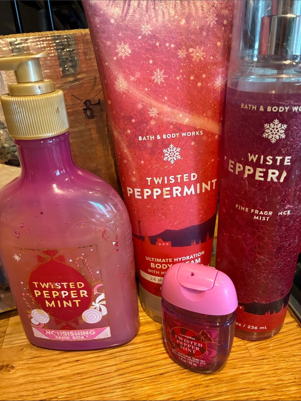 Bath & Body Works Twisted Peppermint Hand & Body Trio - Pink